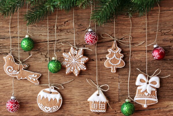 Guirnalda de galletas dulces para decorar el árbol de Navidad