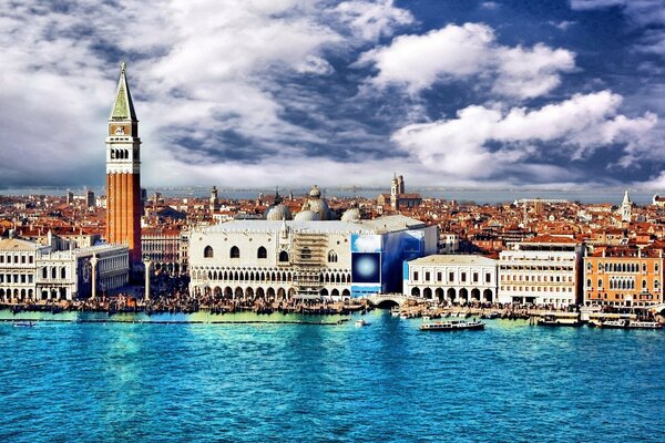 Hermoso cielo en Venecia