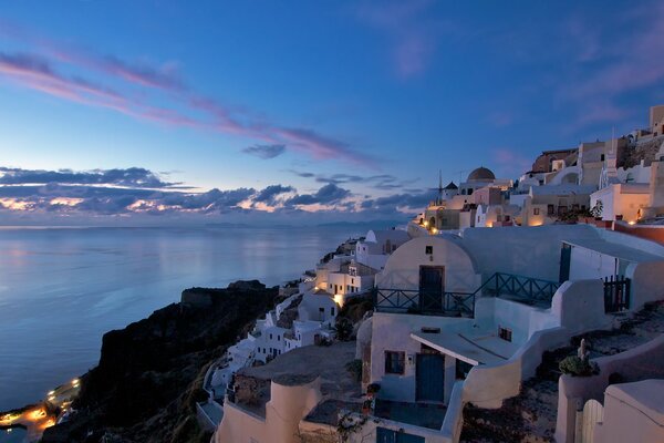 Grecia mar crepúsculo noche en casa