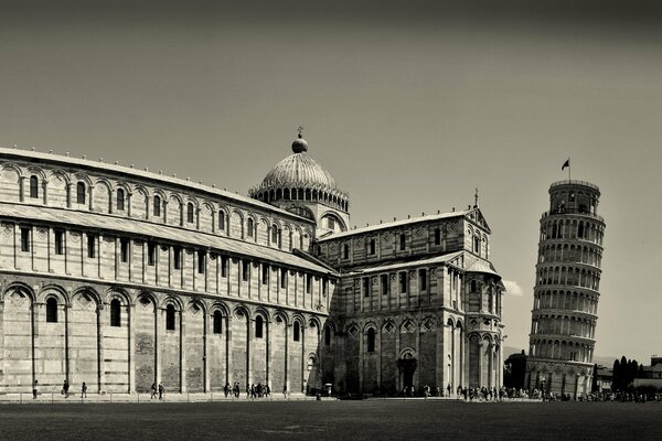 Die Kathedrale von Pisa und der Schiefe Turm von Pisa