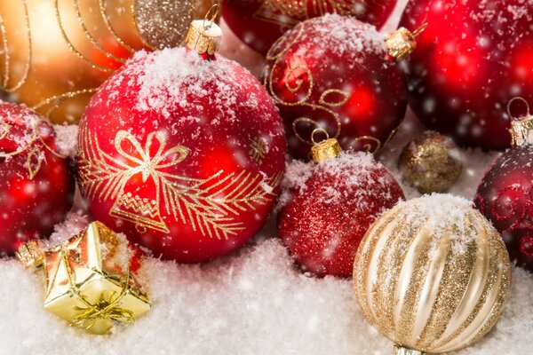 Christmas balls in the snow