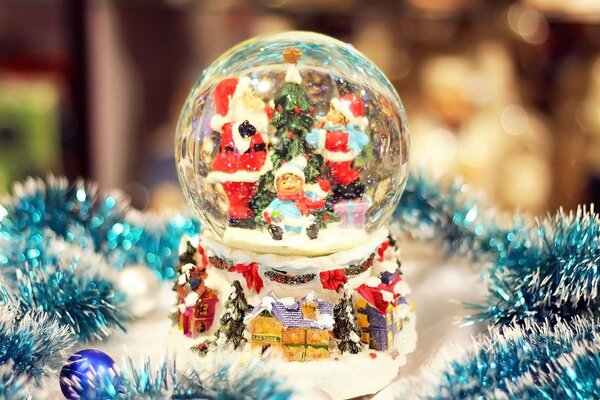 Boule à neige avec le thème du nouvel an à l intérieur