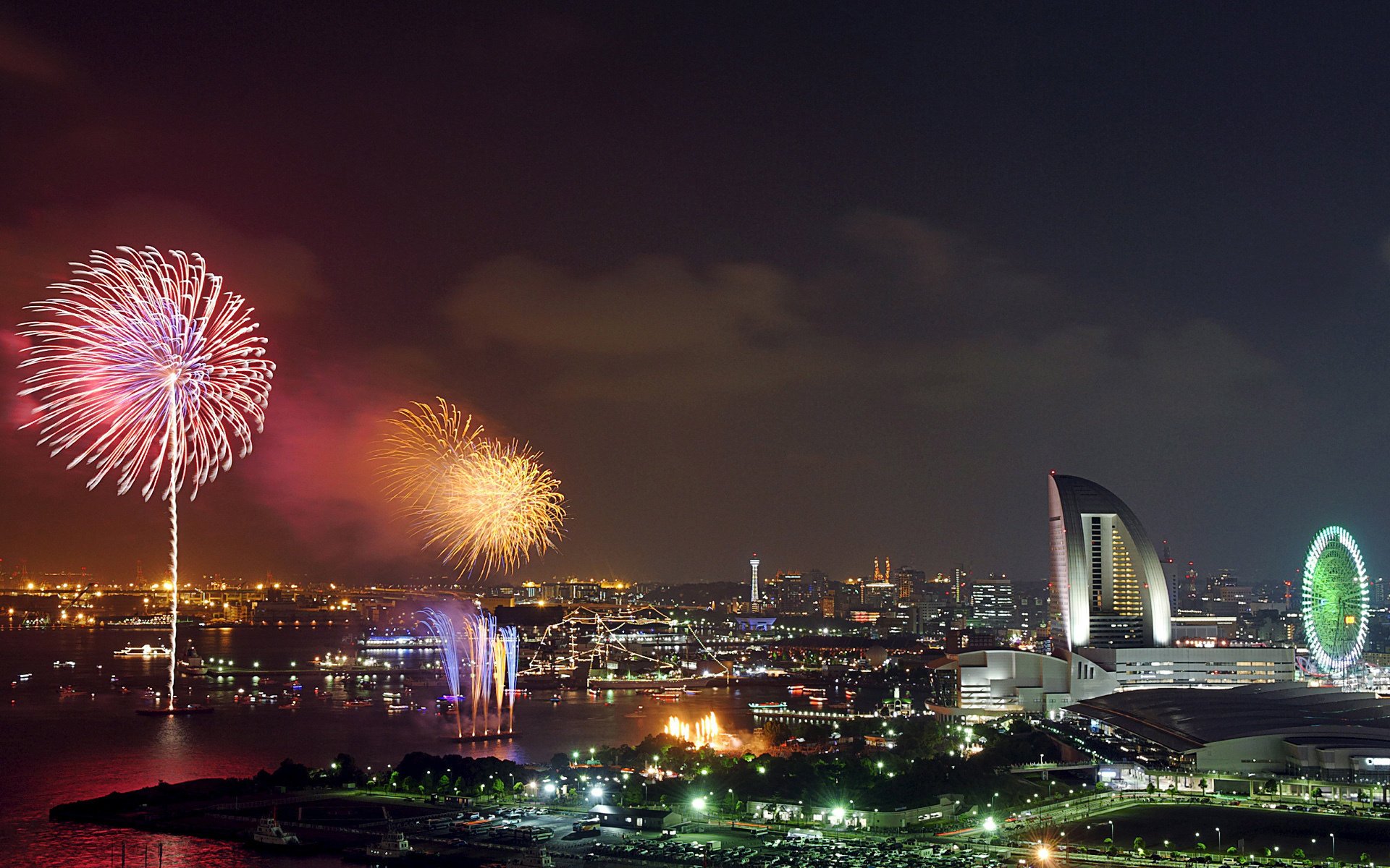 giappone fuochi d artificio yokohama fuochi d artificio saluto kanagawa