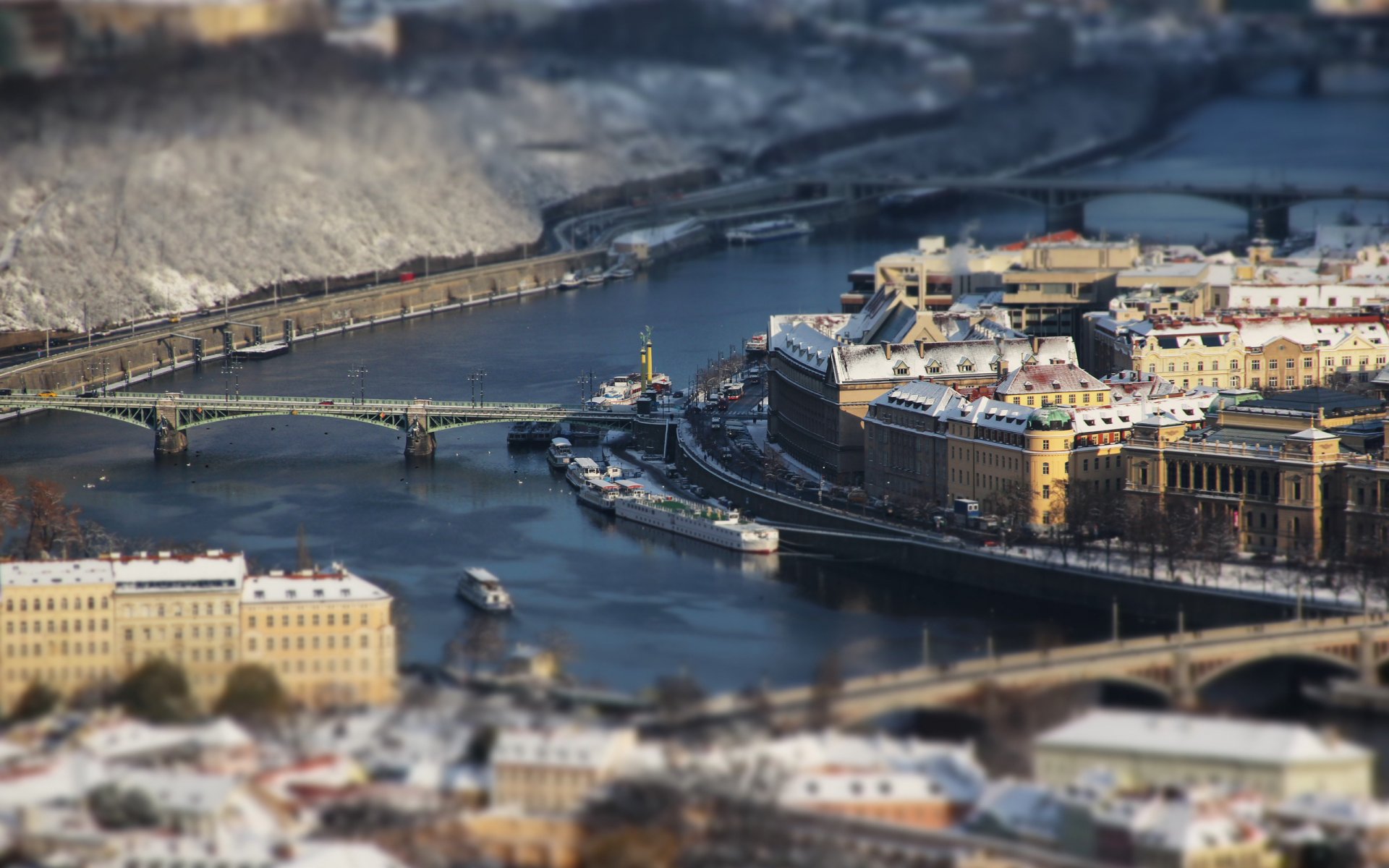 ville prague navires pont maisons rivière avec décalage et inclinaison