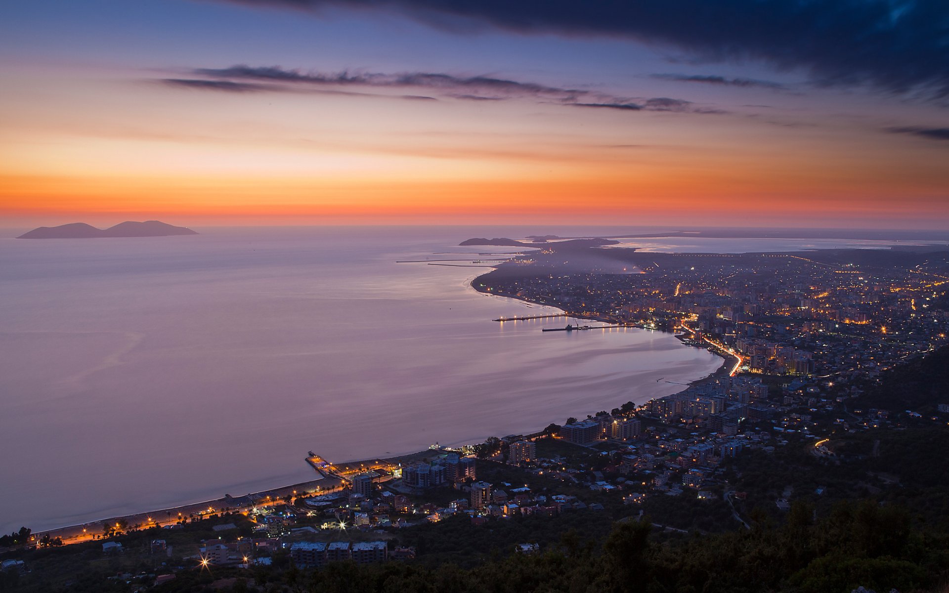 vlora albanien abend