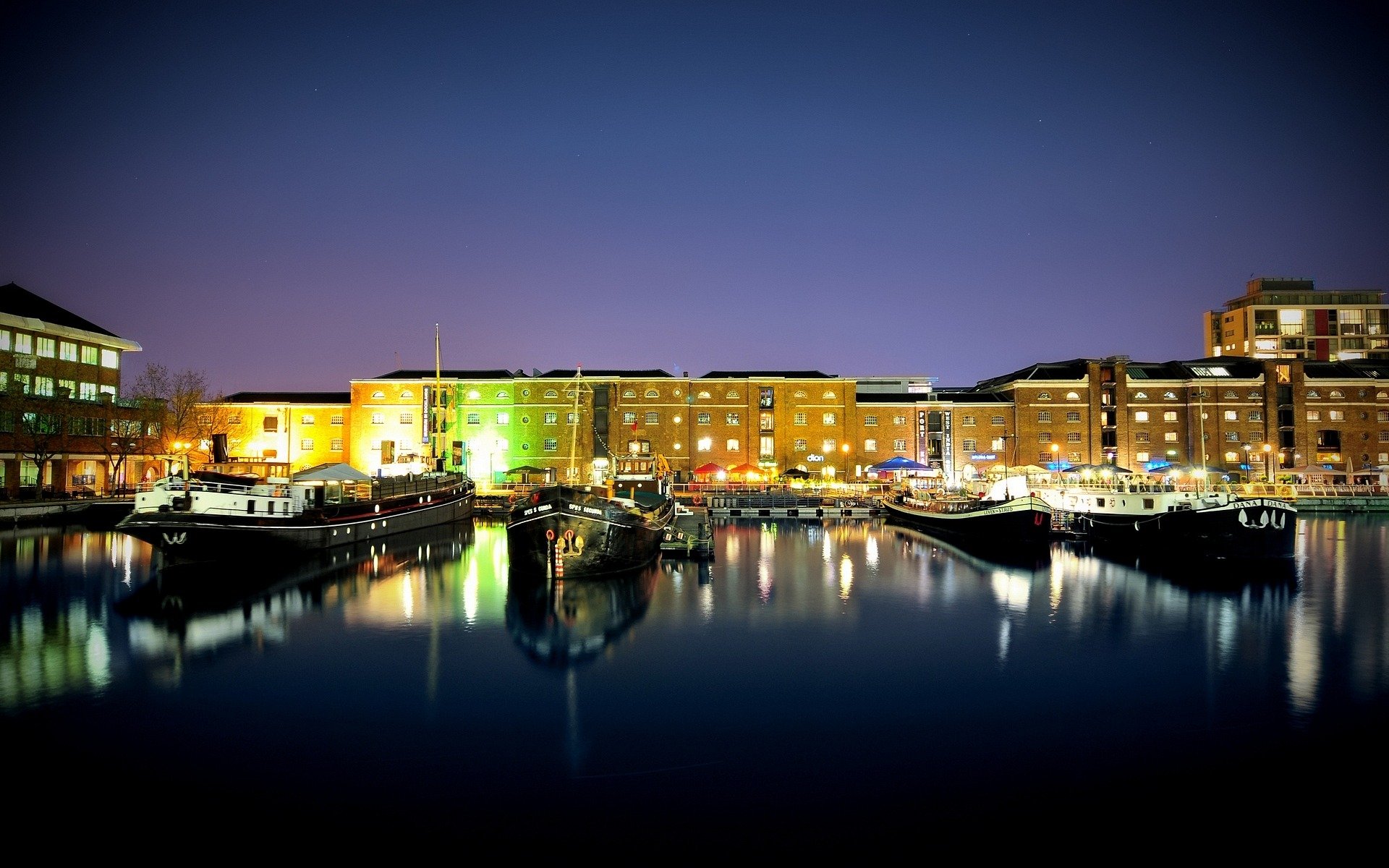 stadt nacht licht lichter wasser boote