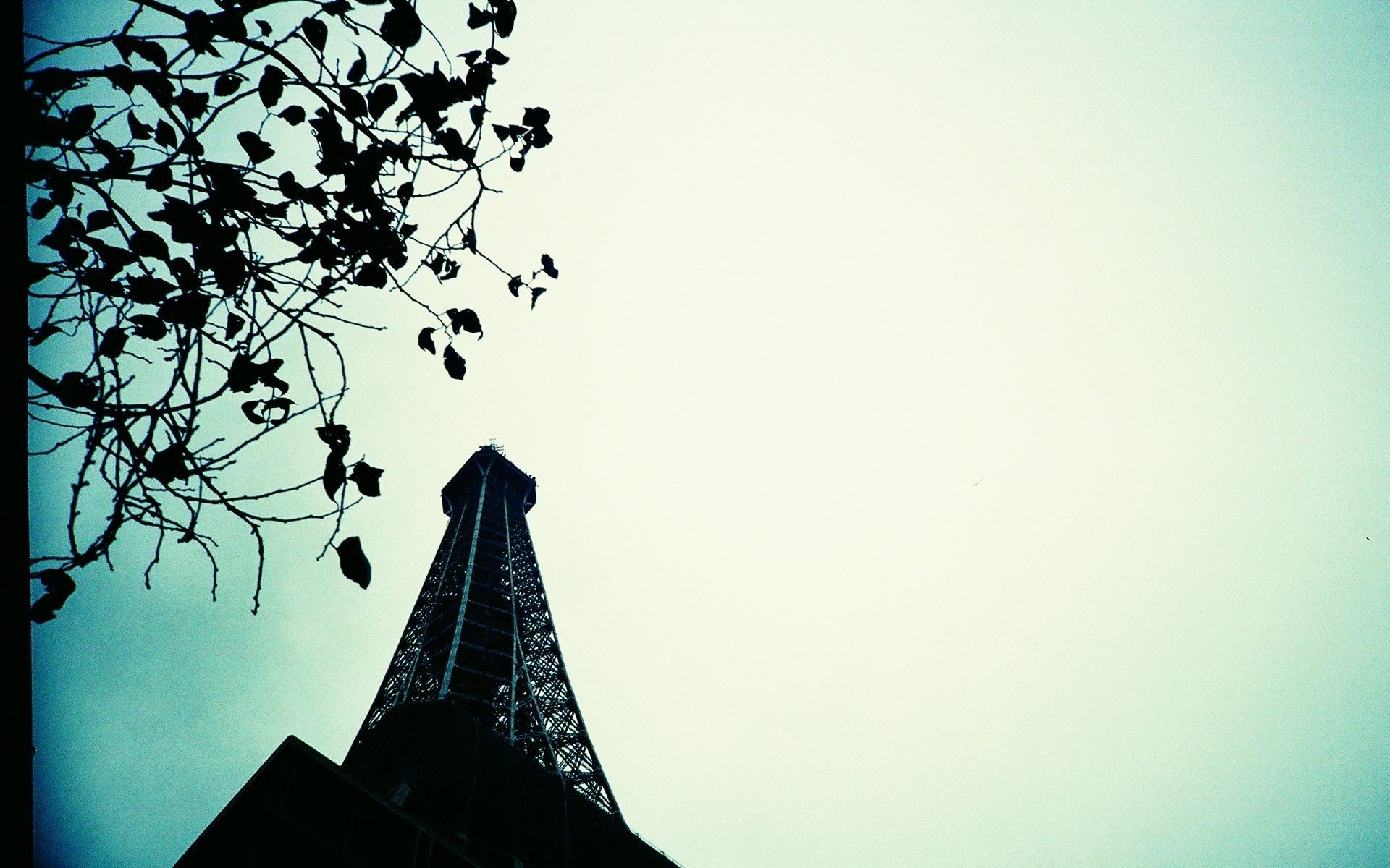 torre parís cielo