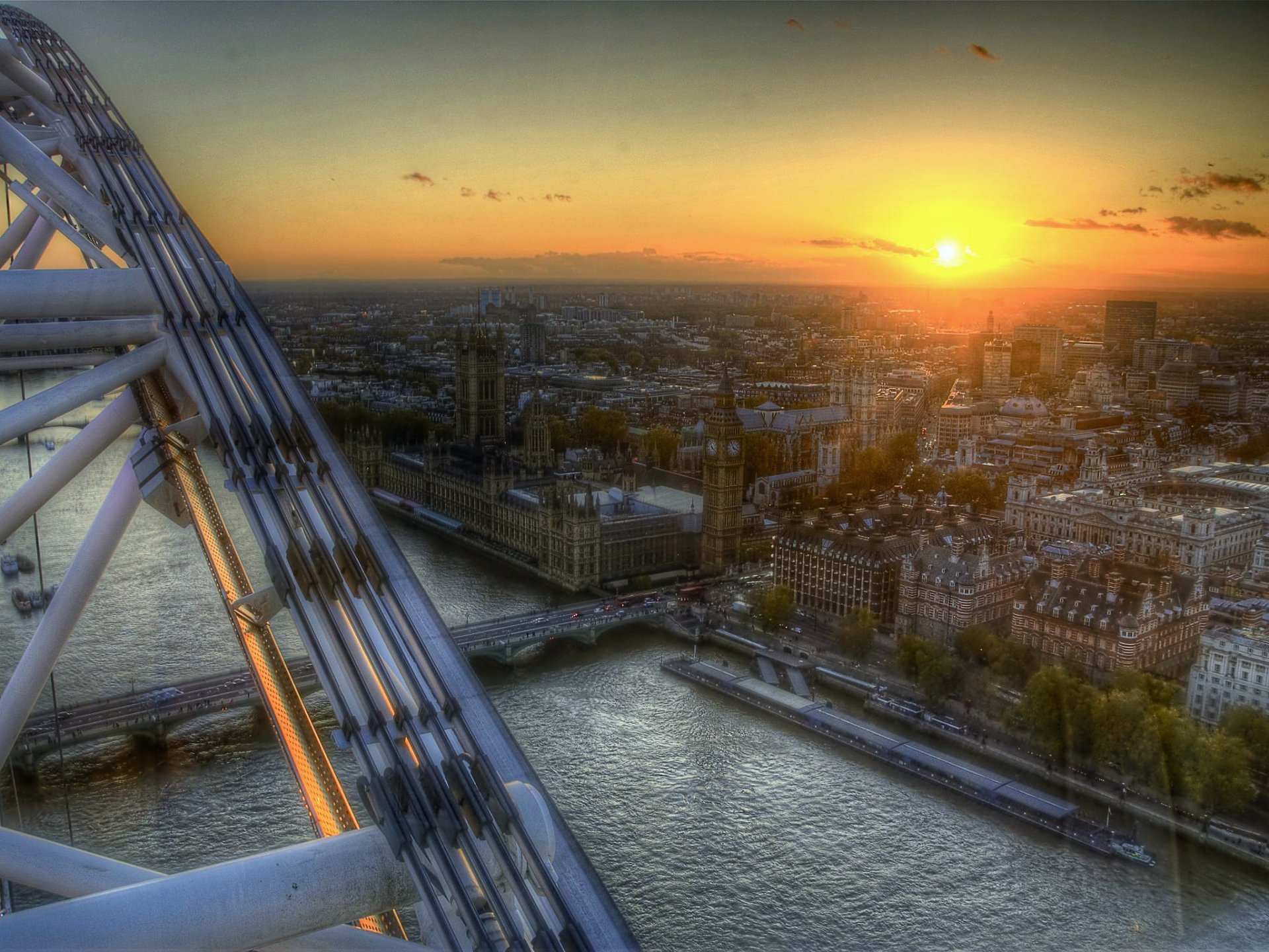 united kingdom london thames ferris wheel top view