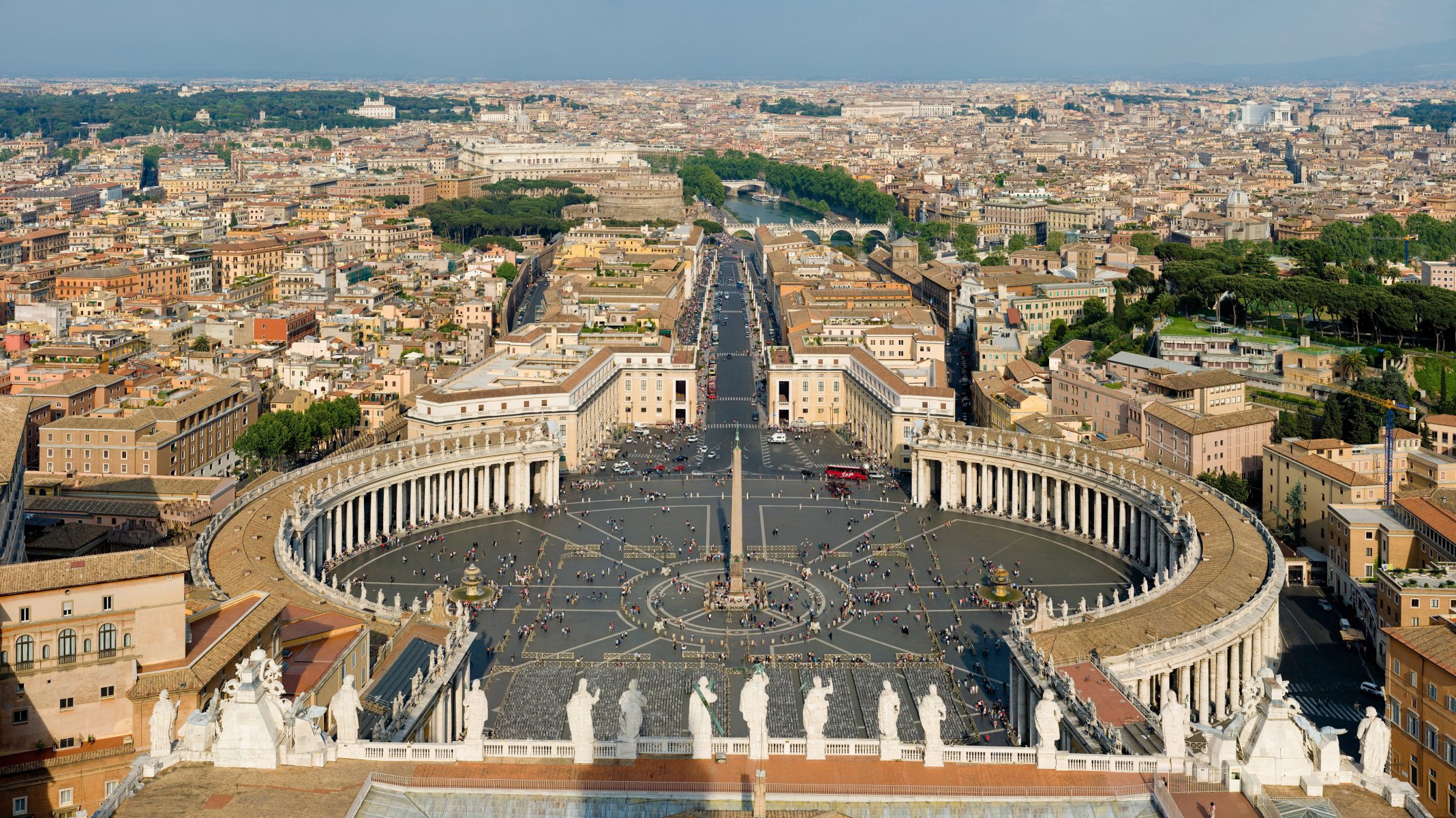 vatican place saint-pierre rivière ponts obélisque colonnade