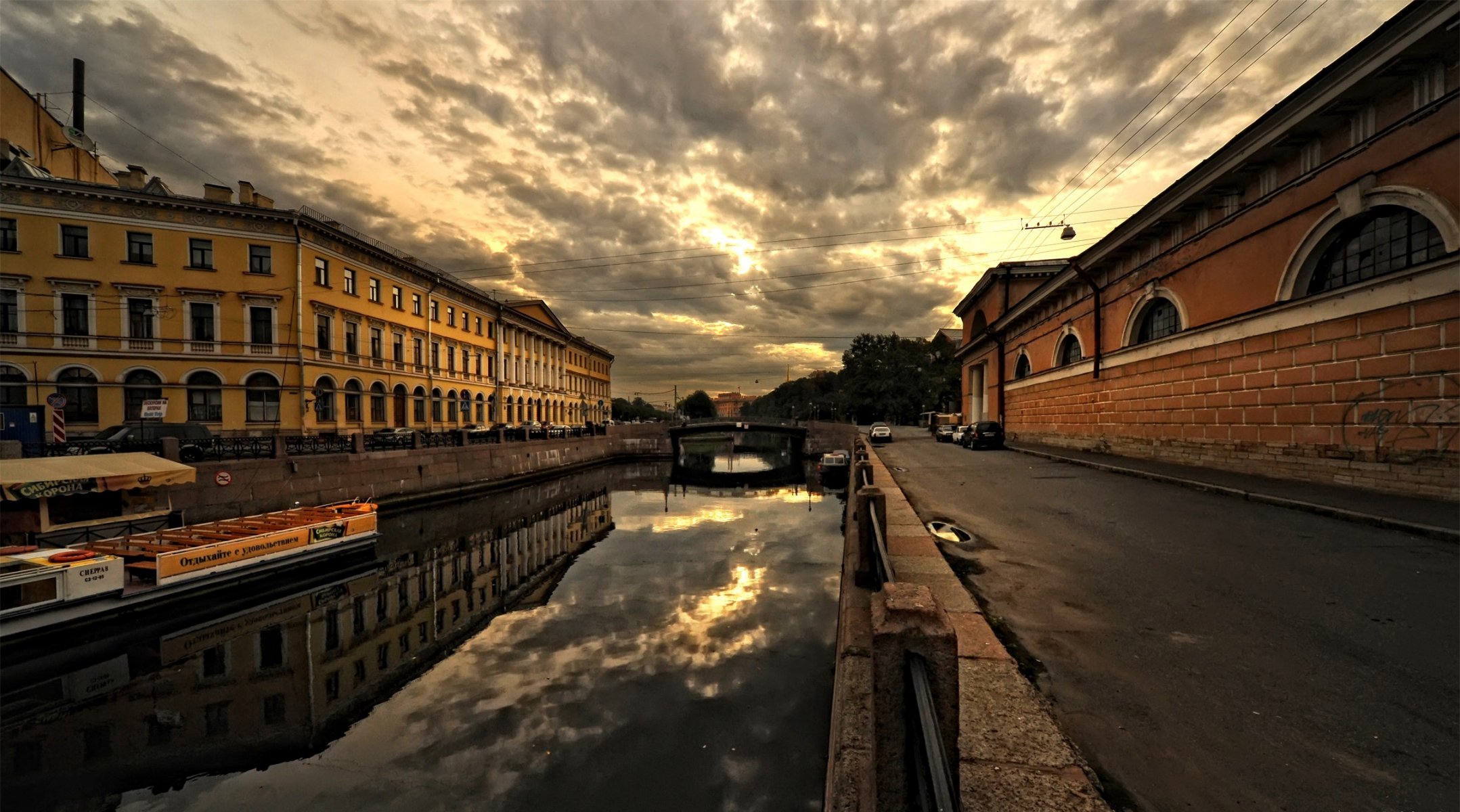 miasto sankt petersburg mostowa domy budynki architektura ulica