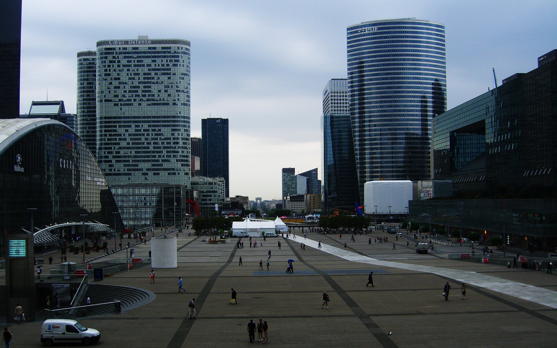 paris frankreich gebäude menschen