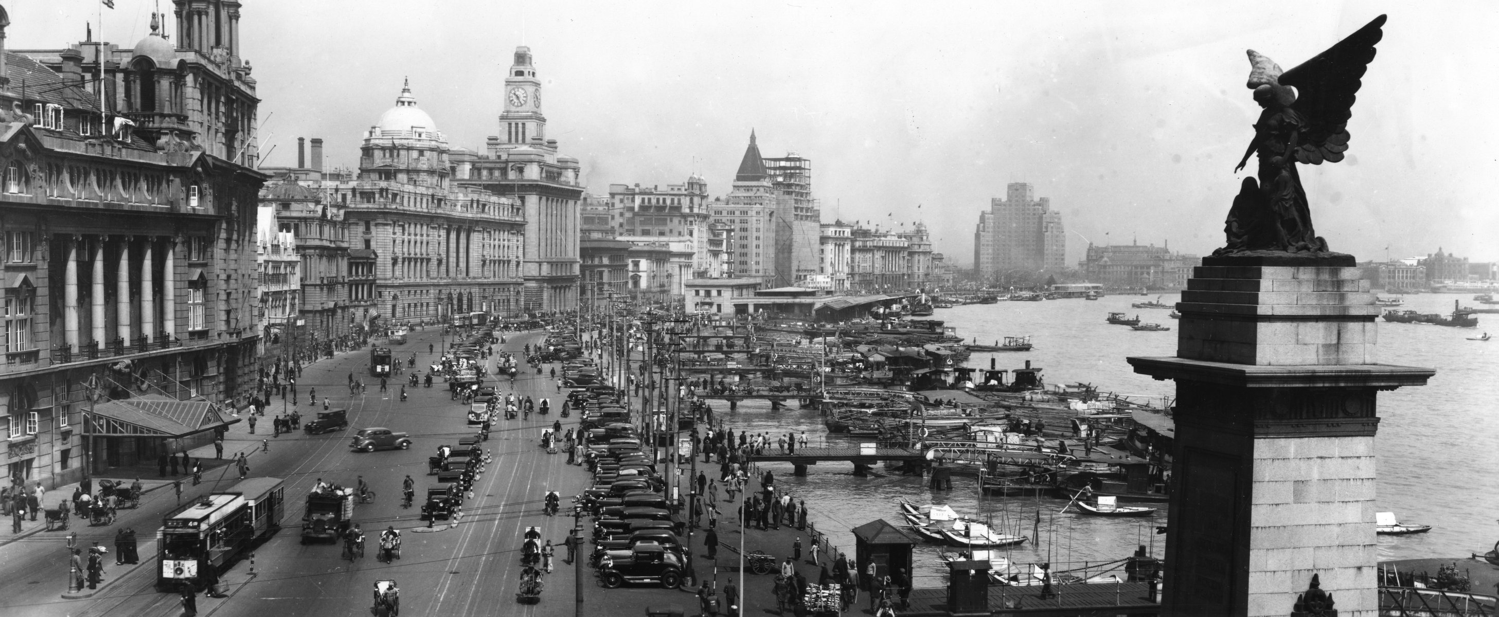 retro shanghai 1930s black and white embankment