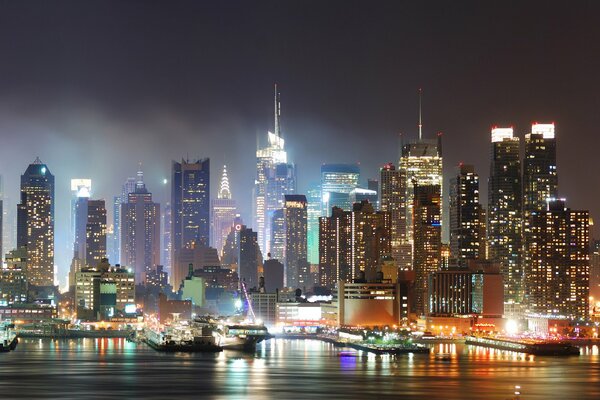 Notte di New York, vista mare
