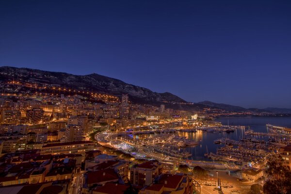 Photo De nuit ville maisons et lumières