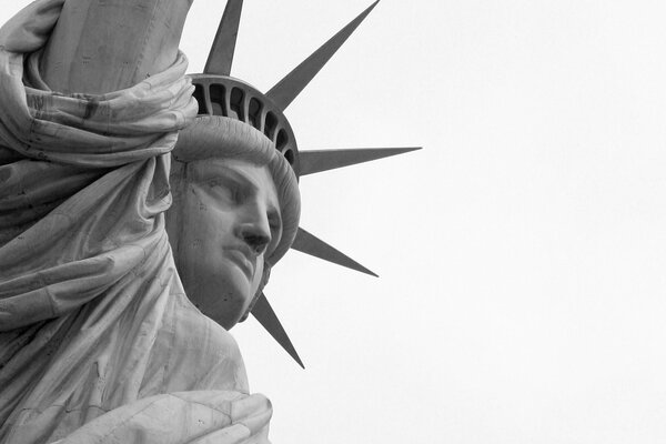 Статуя свободы крупный план
