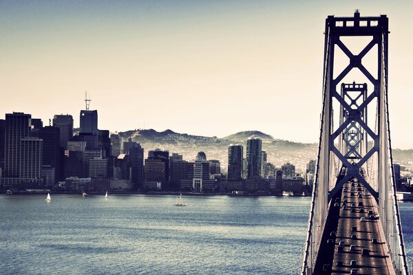 Hängebrücke über die Bucht in San Francisco