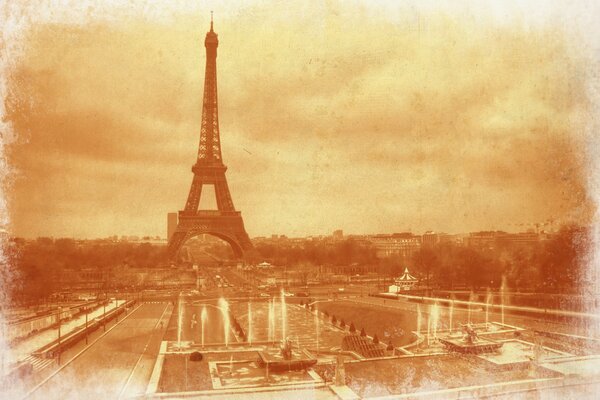 Vieille photo de la tour Eiffel en France