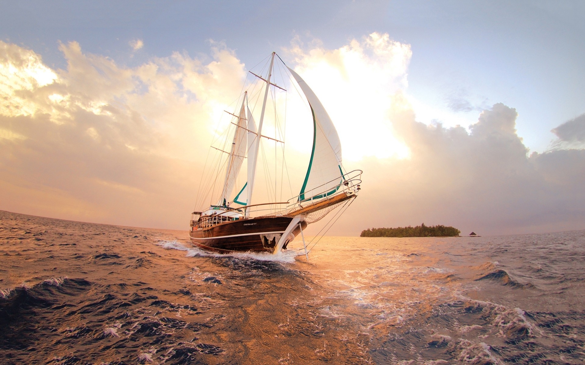 nuages océan île ciel mer voilier yacht