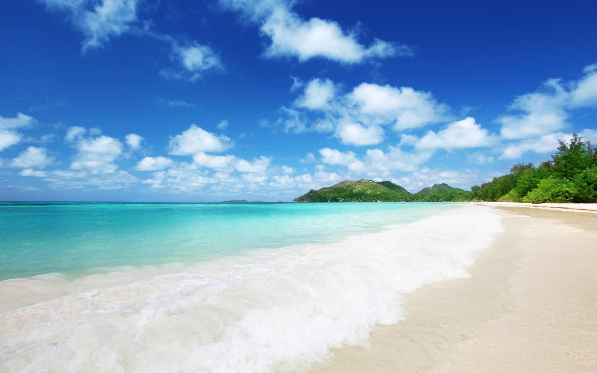 paysage nature ciel nuages mer plage sable