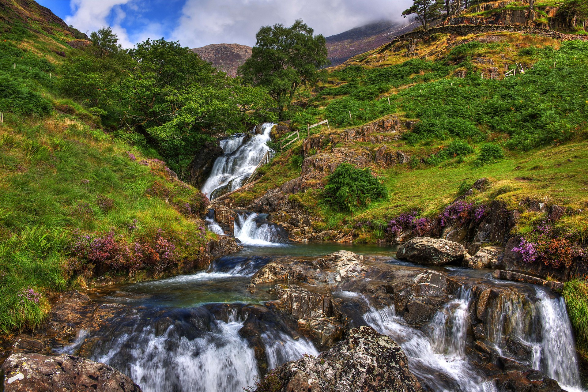 landschaft wasserfall fluss großbritannien berge snowdonia