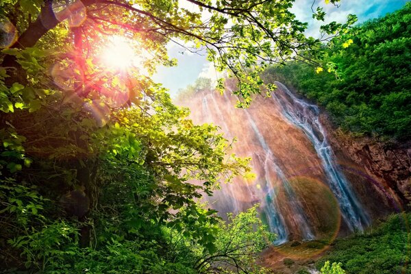 Look at the water in the waterfall, where you can relax