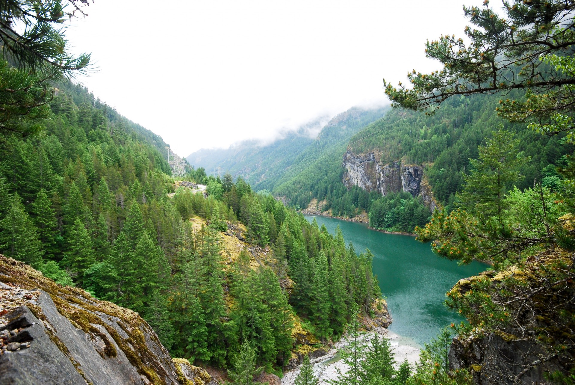 paisaje río naturaleza árboles montañas rocas