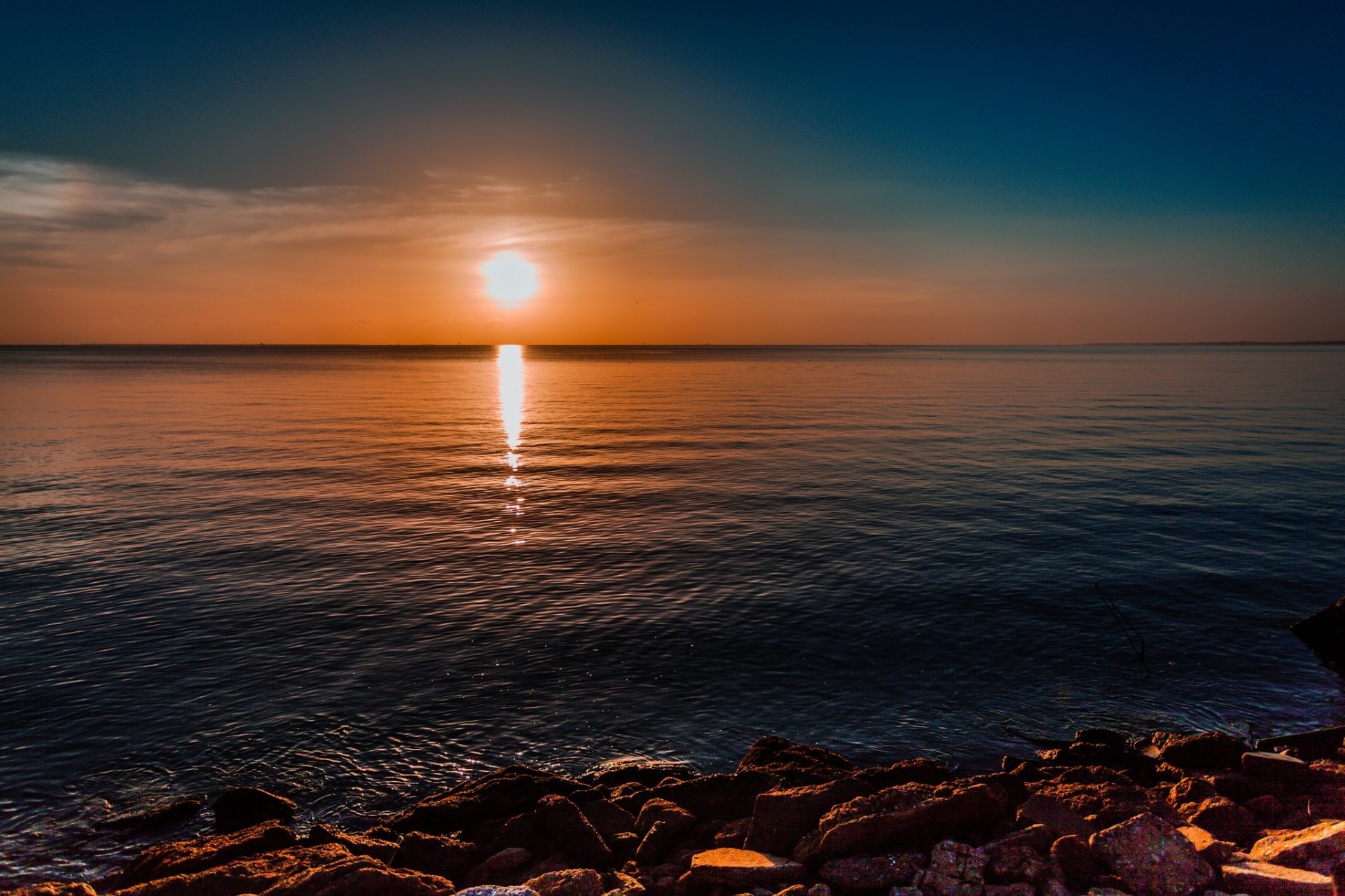 tones sun sea morning beach