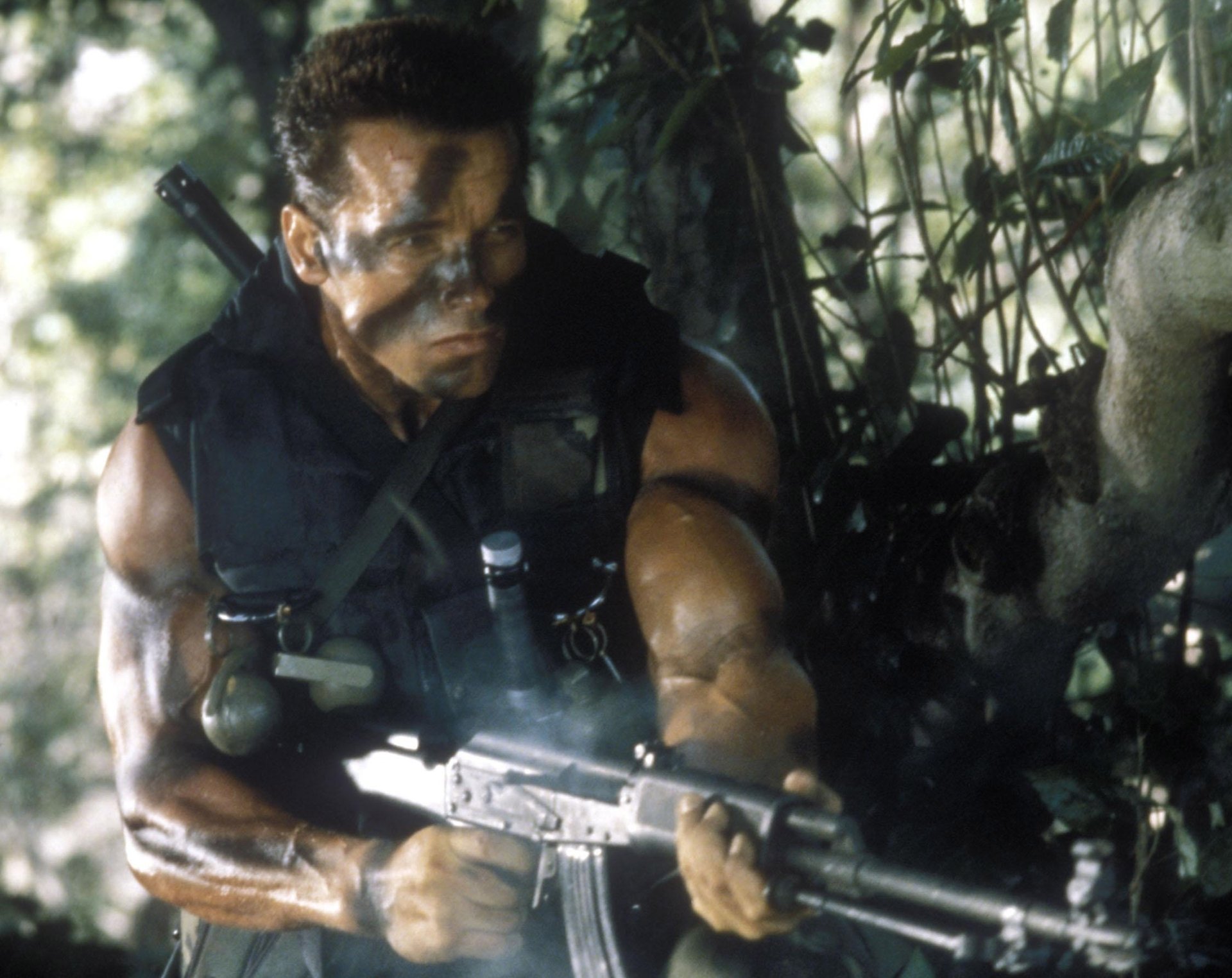 arnold schwarzenegger comando arnold schwarzenegger comando