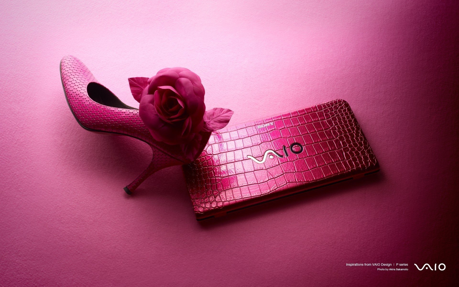 laptop schuh rosa hintergrund