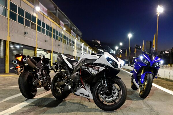 Yamaha r1 motorcycle at night on the road