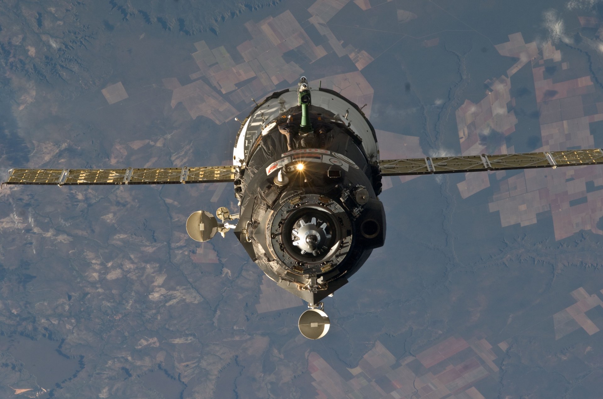 soyuz tma veicolo spaziale spazio terra attracco antenne