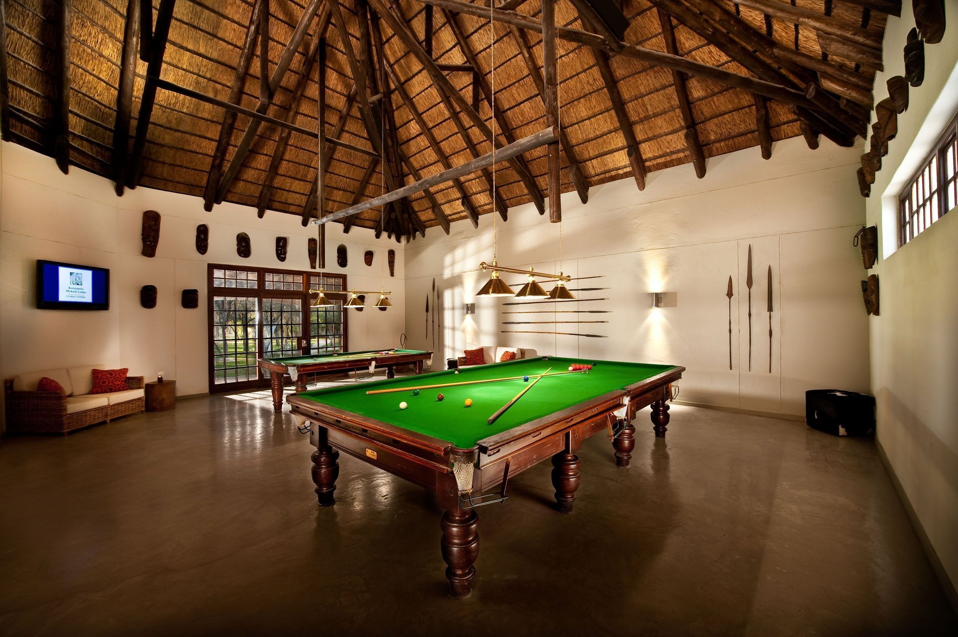 salle de billard billard style cue boule table intérieur