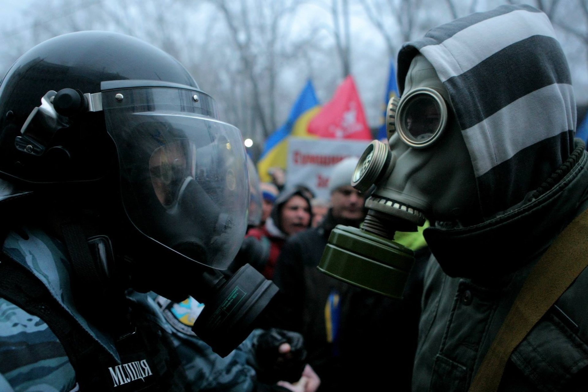 acab polizei mann gasmaske