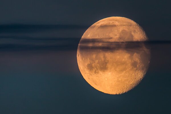 Belle image de la lune de l espace