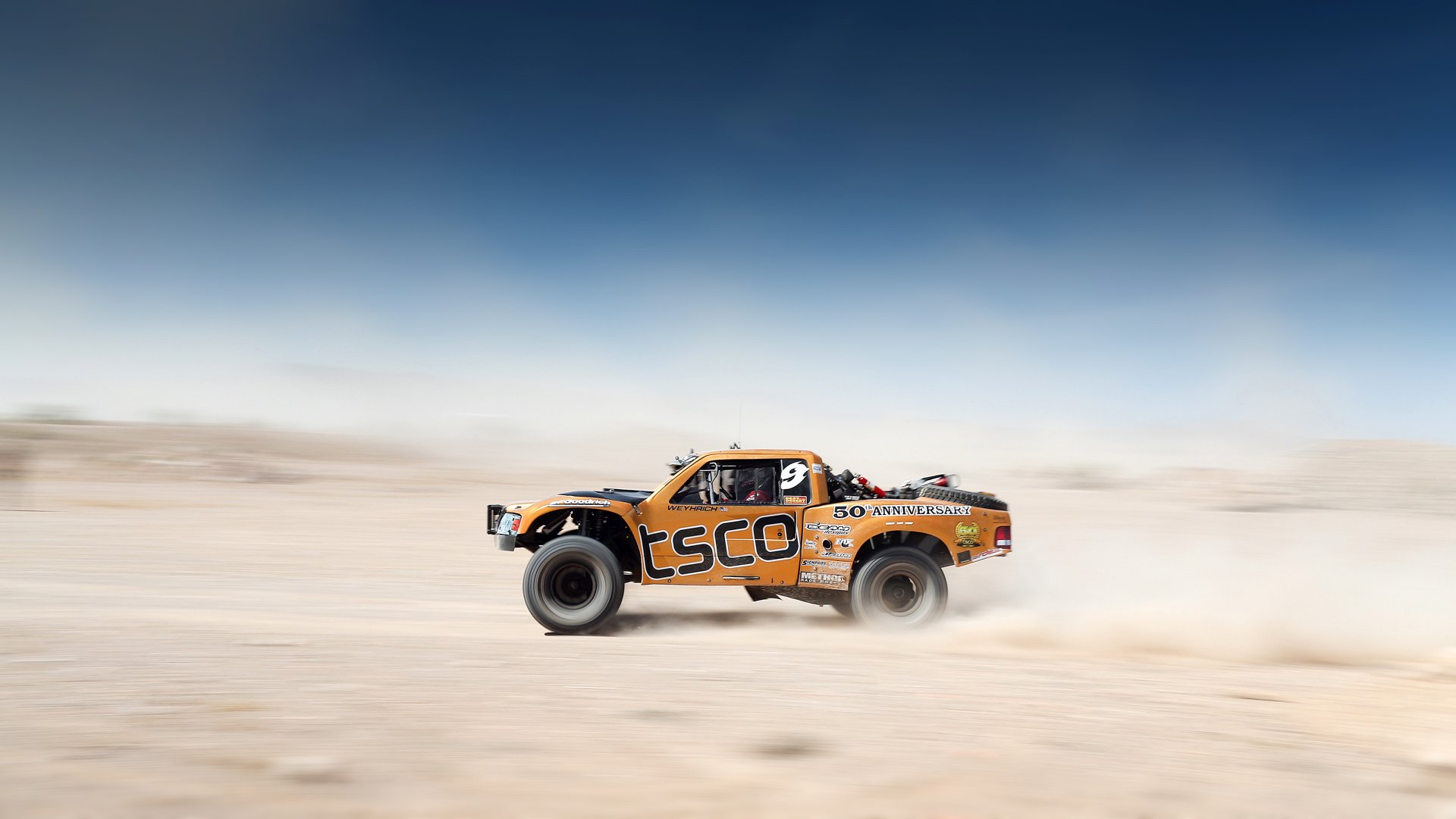 mint 400 wüstenrennen wüste himmel verkehr wettbewerb auto offroad spot orange