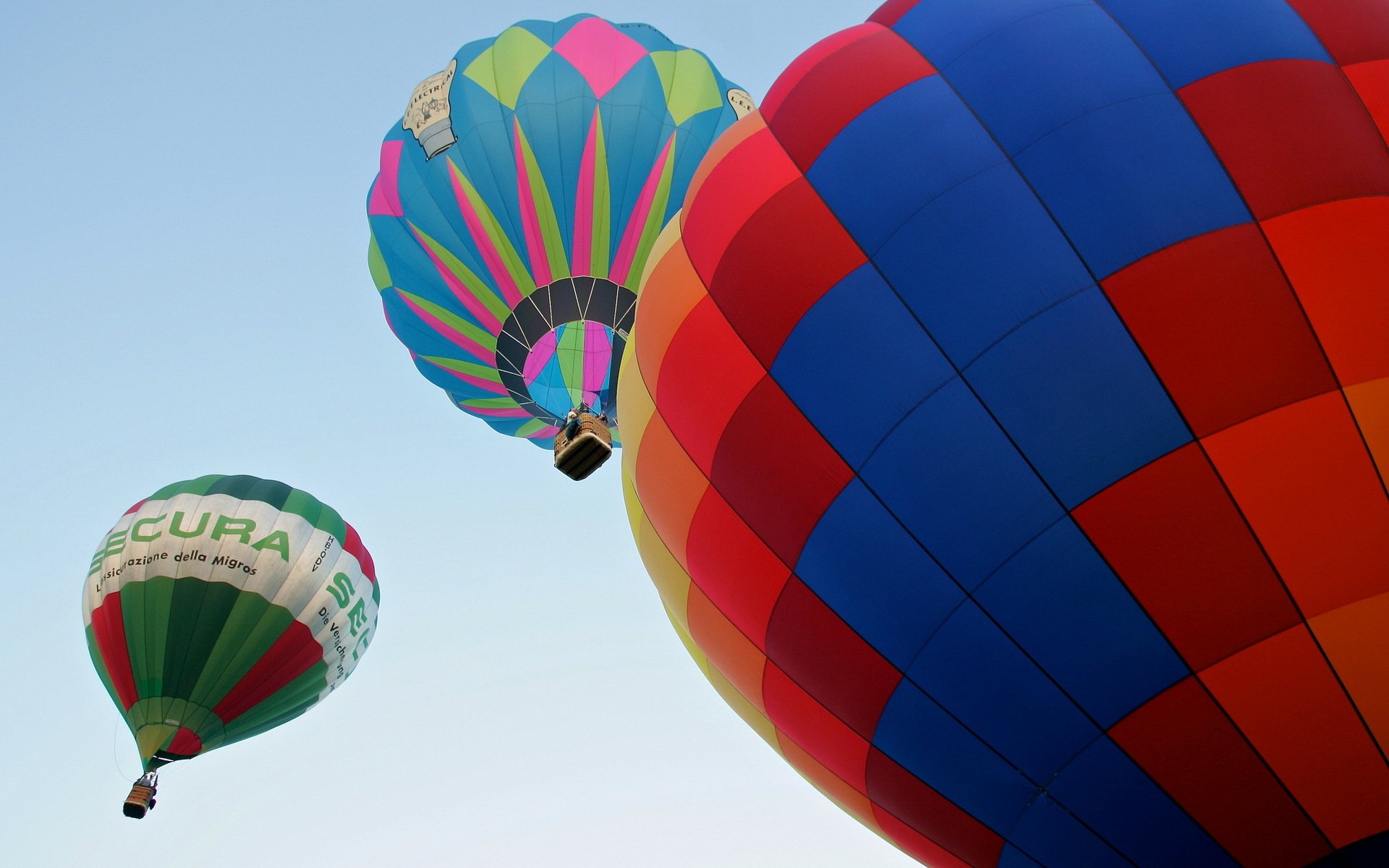 bolas cielo deportes