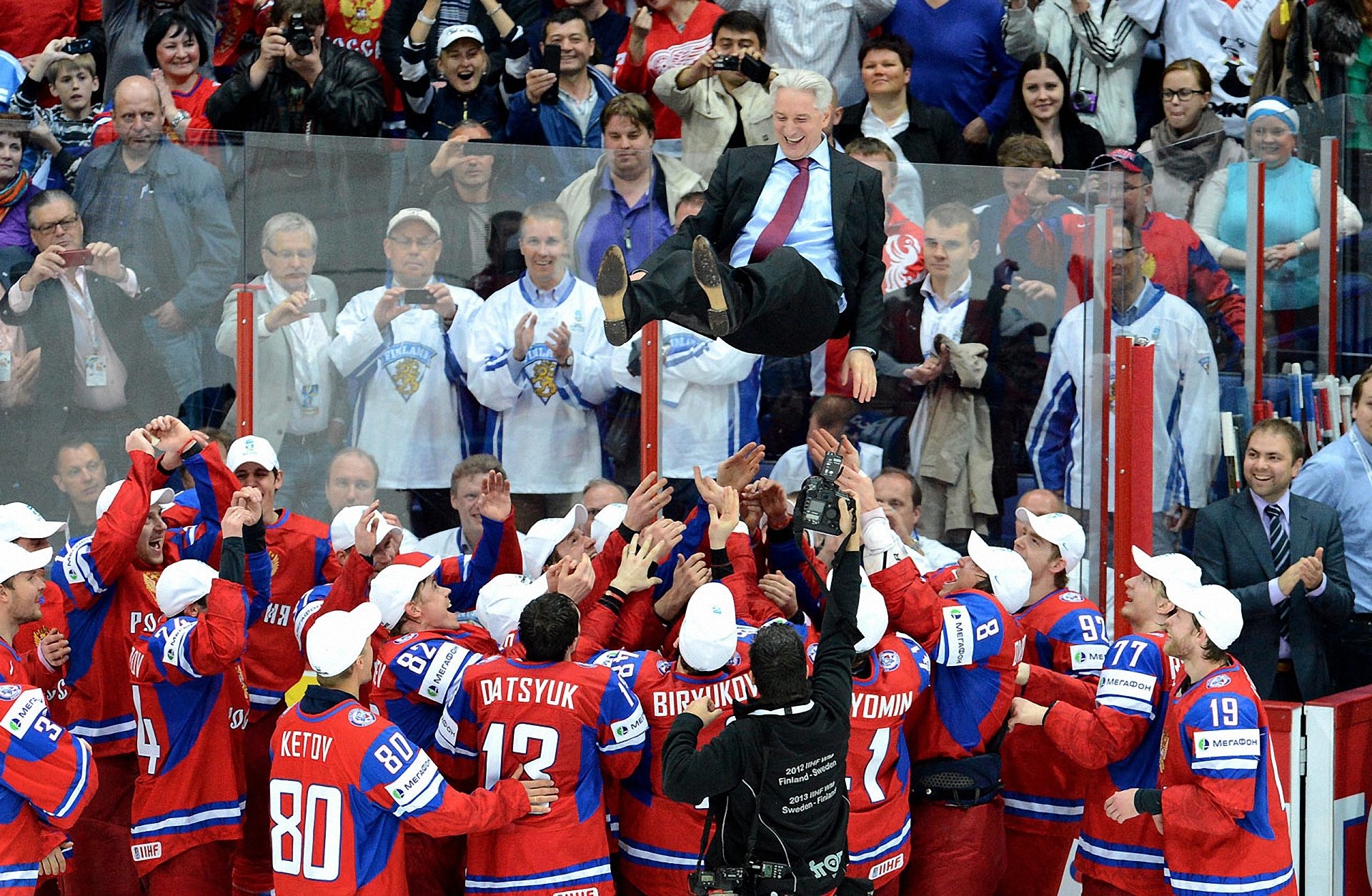 россия-чемпион радость команды швеция-финляндия чемпионат мира 2012