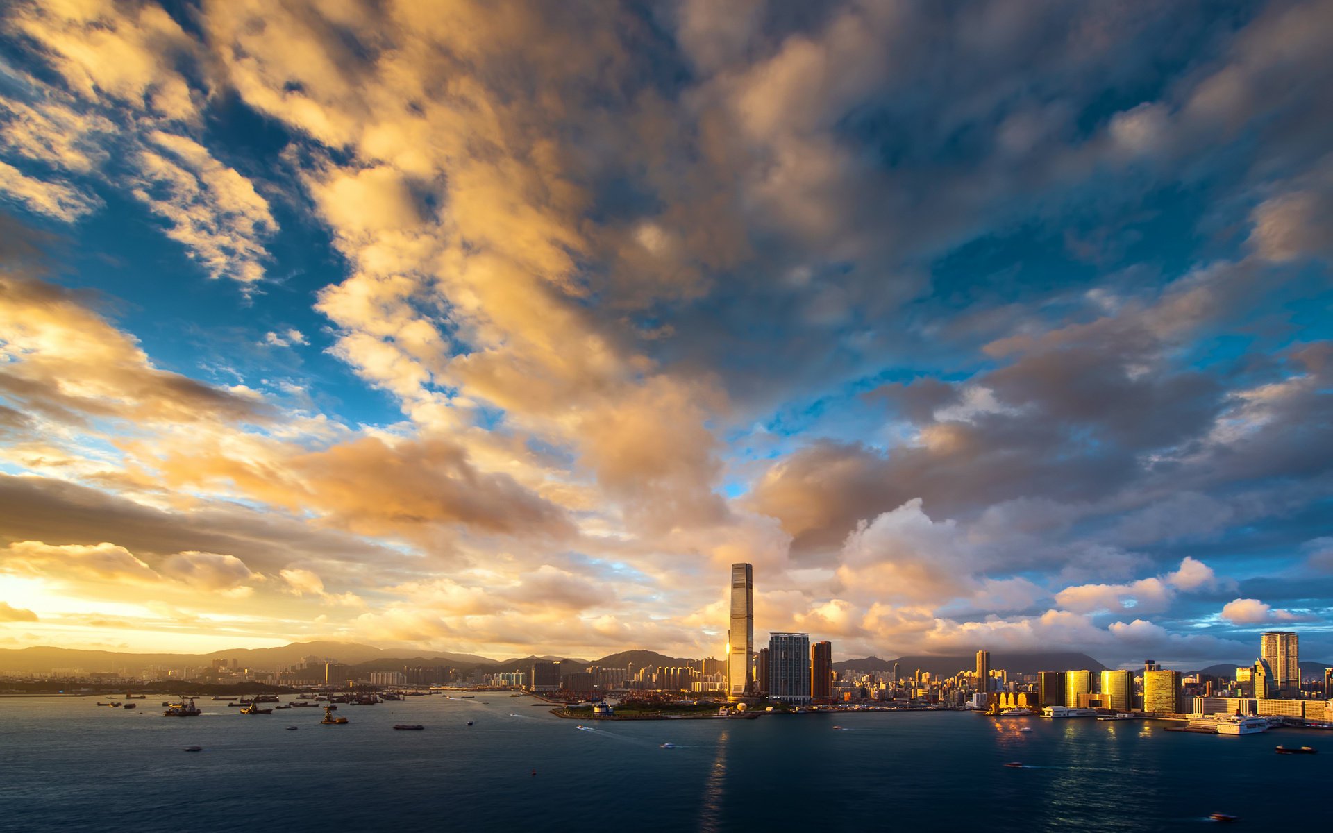 hong kong ciel coucher de soleil nuages bâtiments gratte-ciel soir