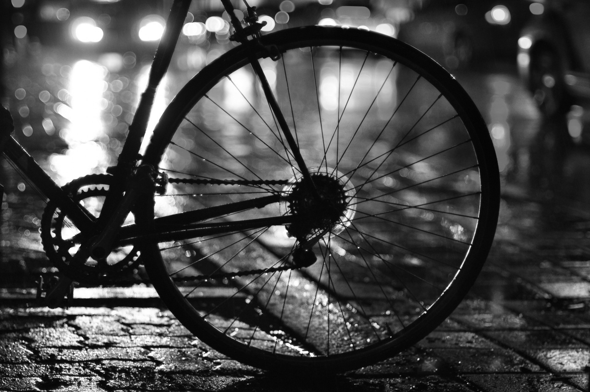 tormenta bicicleta ruedas bicicleta blanco y negro lluvia jinete