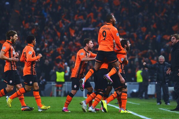 Foto della squadra di calcio Shakhtar Donetsk durante la partita