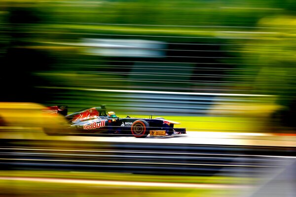 Photo de la voiture de formule 1. Fond d écran de course de formule 1