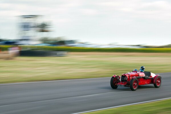 Exciting races surrounded by nature