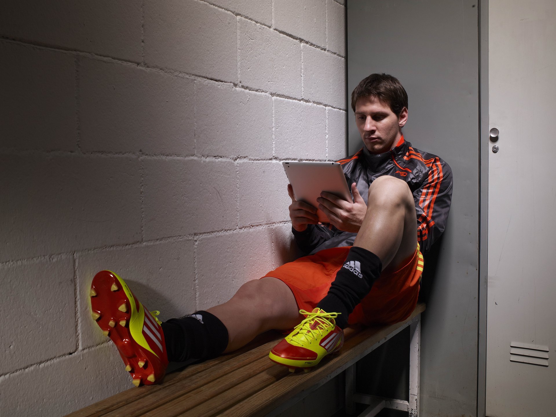 lionel messi messi lionel messi adidas f50 adizero adidas adidas adizero ipad ipad tablette footballeur célébrité chaussures football uniforme badass