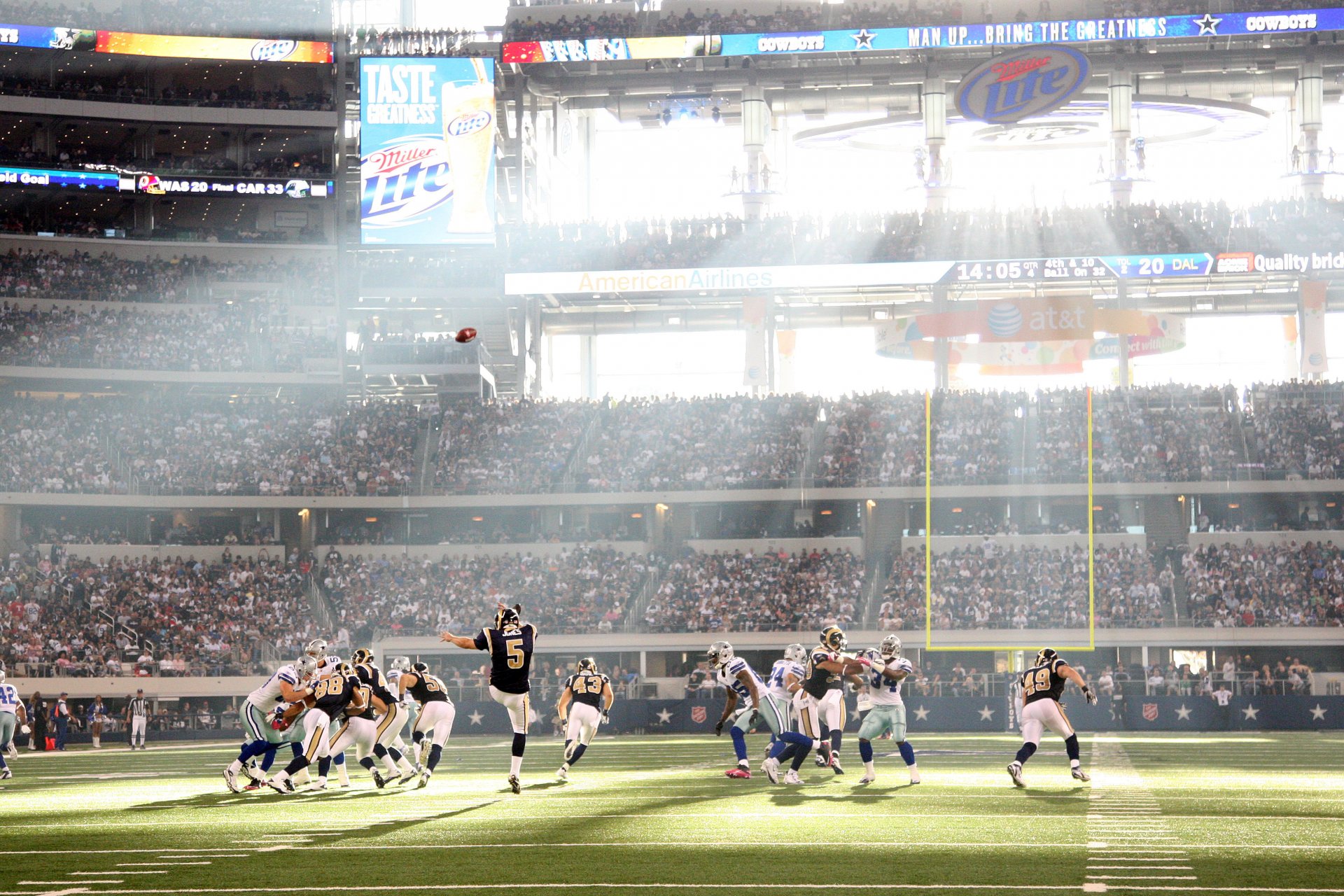 rugby football americano stadio raggi di luce atmosfera fresca