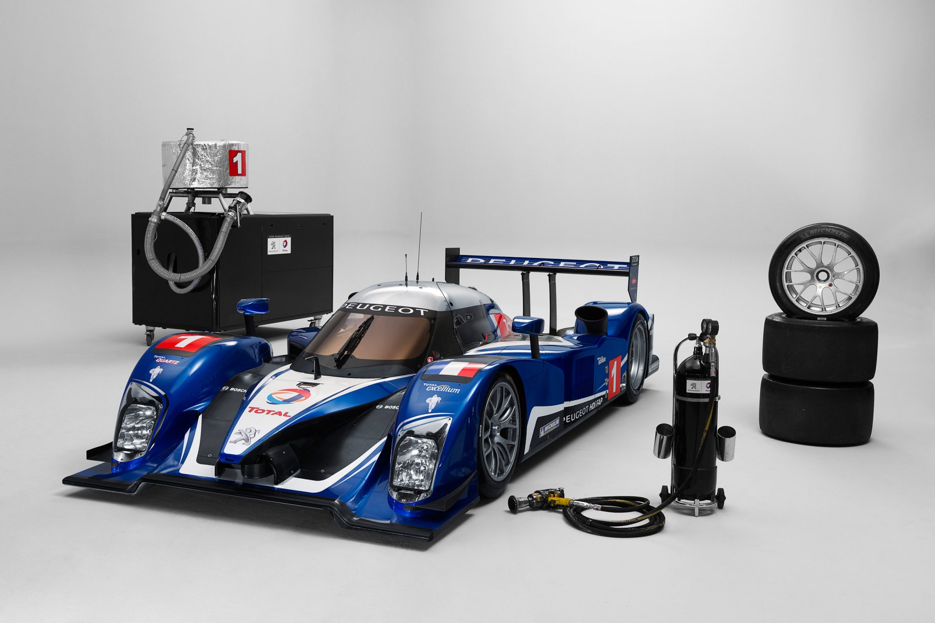 peugeot hdi peugeot diesel le mans frankreich 2010 24 stunden le mans 24 stunden le mans lmp1