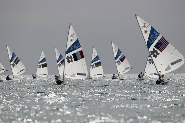 The Olympiad in swimming. American Regattas