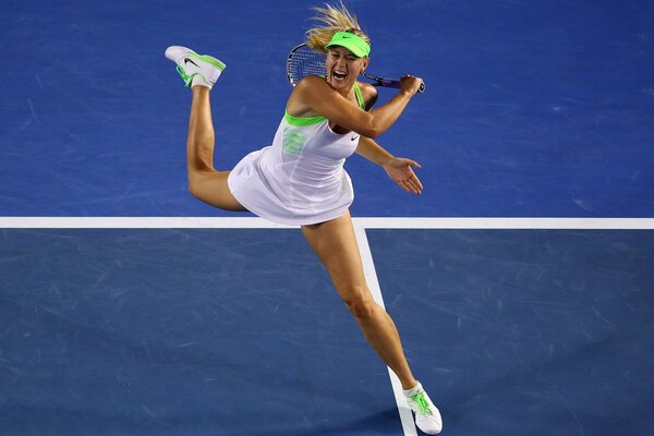 Sharapova en el salto en el juego