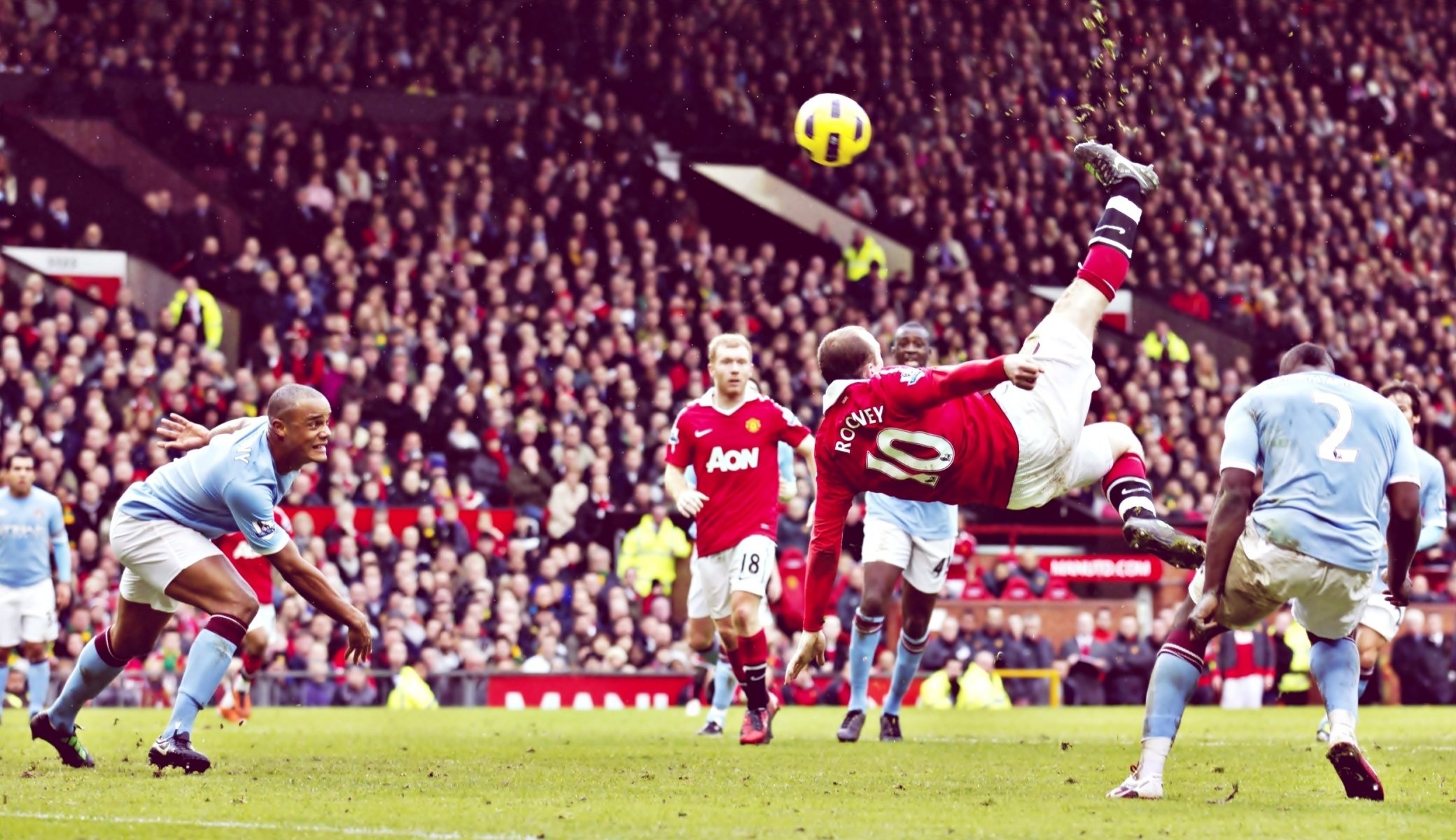 manchester united manchester city rooney ballon but paul skolz vincent kompany