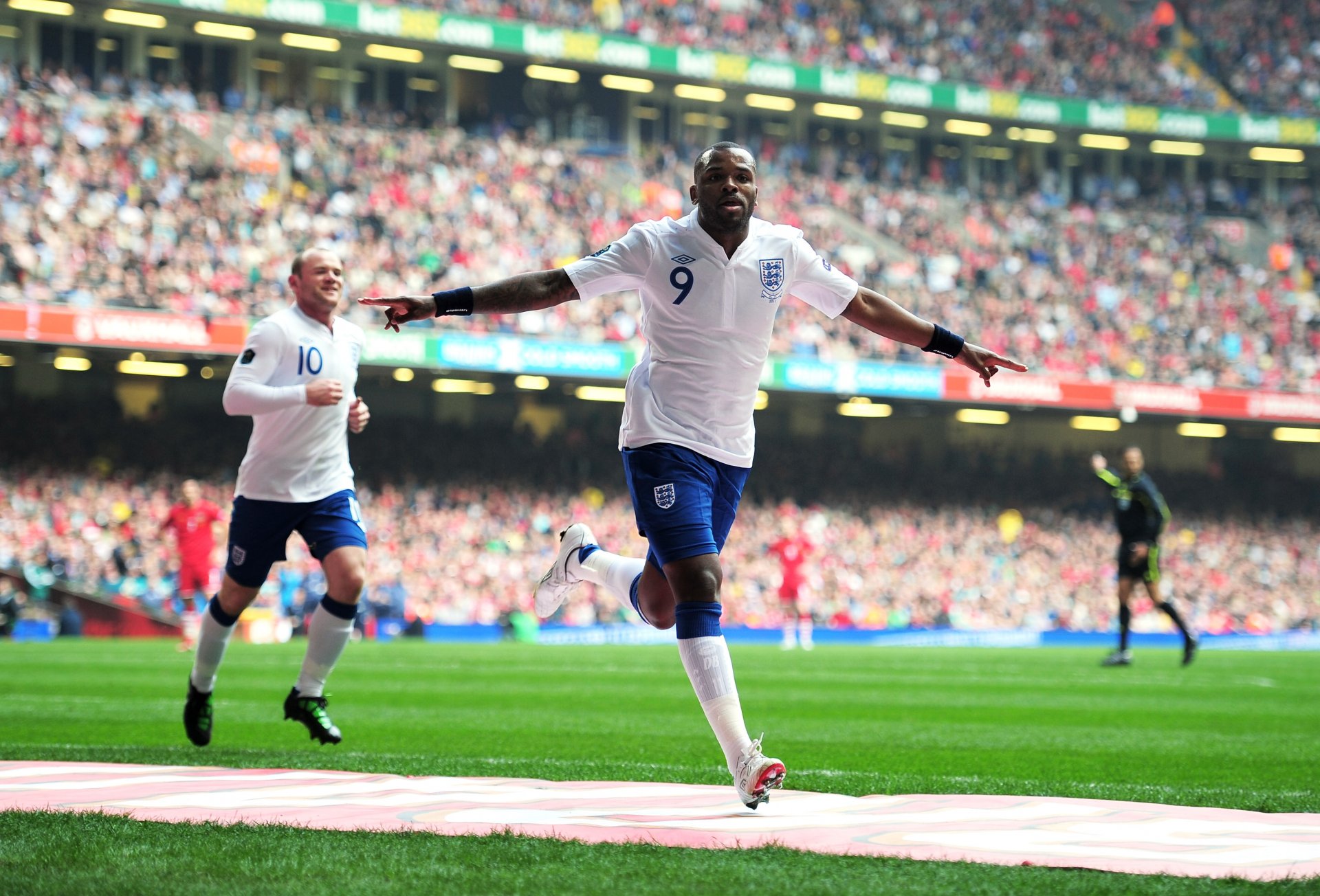 daren bent rooney inglaterra wembley