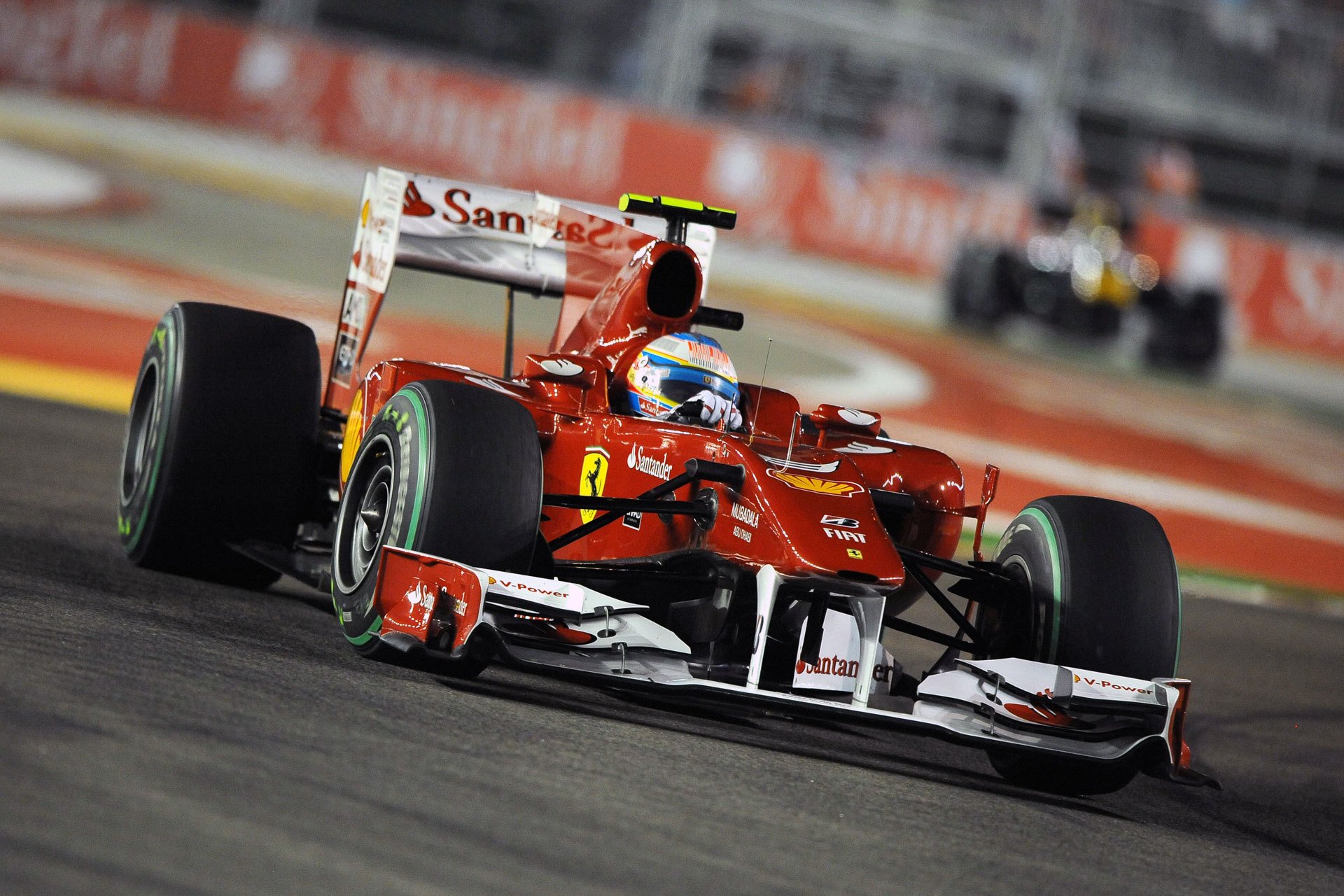 deportes fondos de pantalla fórmula 1 f1 fórmula 1 gran premio de singapur 2010 marina bay street circuitos marina bay fernando alonso scuderia ferrari scuderia ferrari bólido ferrari f10 carrera pista pista giro noche luces noche foto